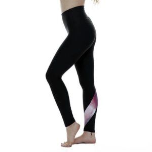 NWOT $100 Soulgani Strong Soul leggings Pink Salt Lake Eyre Australia